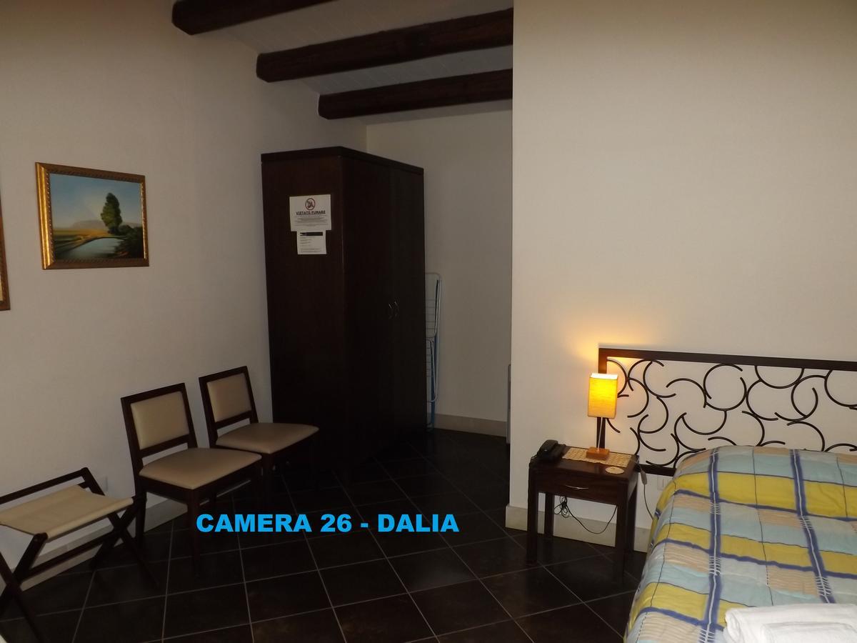 Vila Lebaronie Scicli Exteriér fotografie